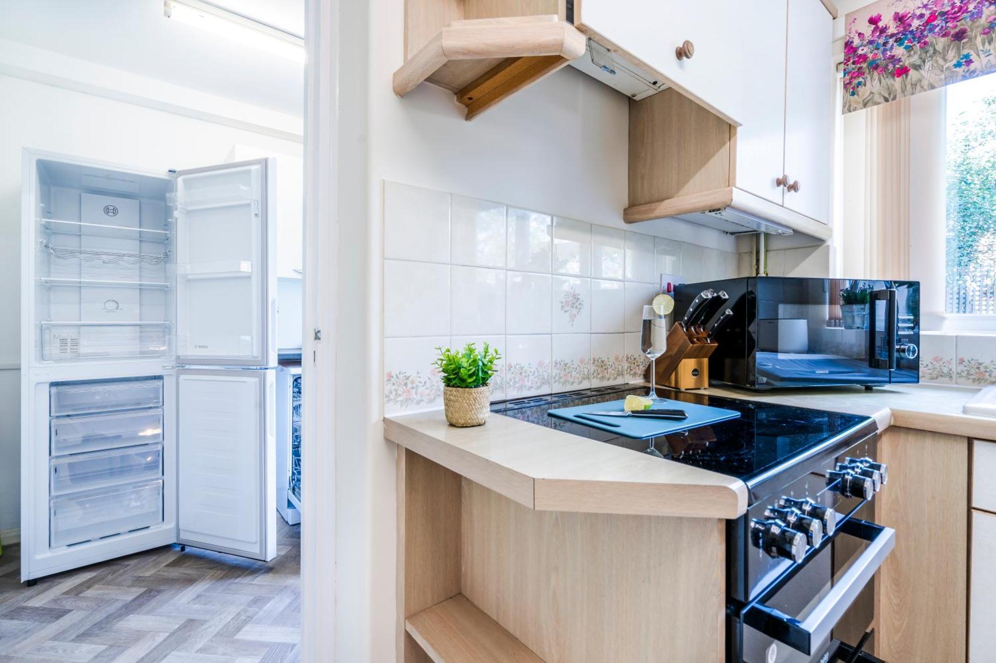 Leicester Oadby 4 Bed Home, 8 Guests, Park 5 Cars Екстериор снимка